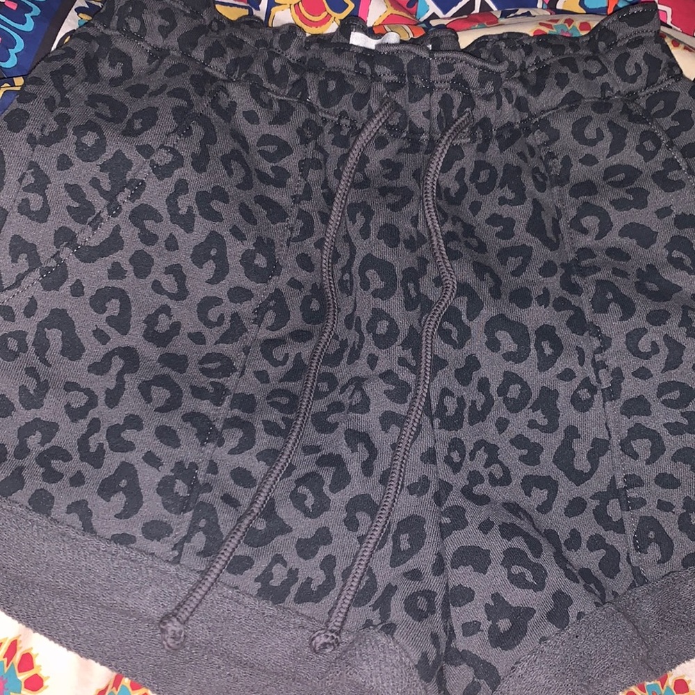 Abercrombie high waisted cloud paperbag shorts